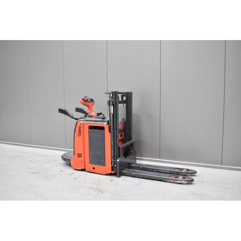 Linde D 12 AP Transpaleta electrica cu catarg 1.20T 2.01M 2020  T56544