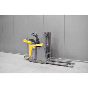 Jungheinrich ERD 220 Transpaleta electrica cu catarg 2.00T 2.01M 2021  X56573