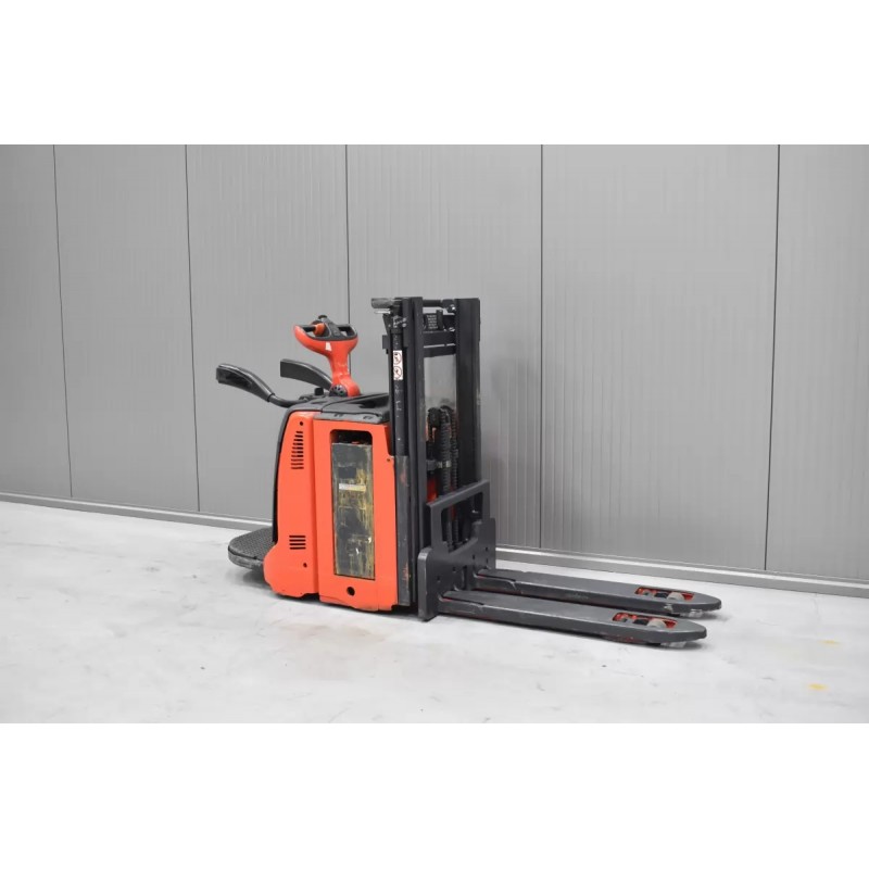 Linde D 14 AP Transpaleta electrica cu catarg 1.40T 1.92M 2019  M56537