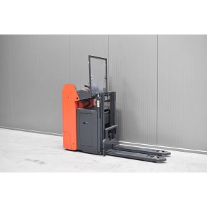 Linde D 12 SF Transpaleta electrica cu catarg 1.20T 1.66M 2017  H56557