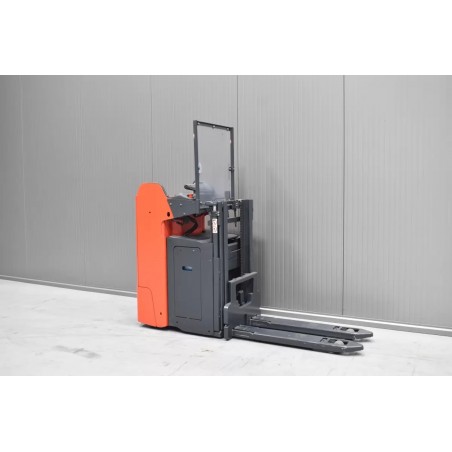 Linde D 12 SF Electric pallet truck with mast 1.20T 1.66M 2017  H56557