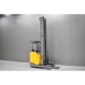 Jungheinrich ETV 320 Reach Truck 2.00T 10.40M 2016  B52451
