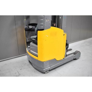 Jungheinrich ETV 320 Reach Truck 2.00T 10.40M 2016  B52451