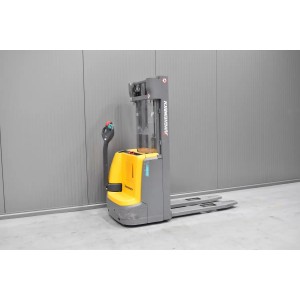 Jungheinrich EJC 112 Transpaleta electrica cu catarg 1.20T 4.09M 2019  A57200