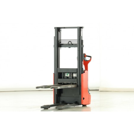 Linde L-10-B Transpaleta electrica cu catarg 1.00T 2.42M 2016  H174732