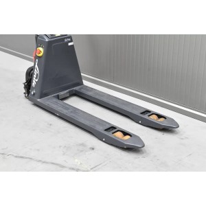 Linde MT 15C - 02 Transpaleta electrica  1.50T 0.20M 2025  V56346