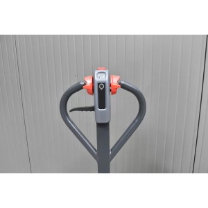 Linde MT 15C - 02 Transpaleta electrica  1.50T 0.20M 2025  V56346