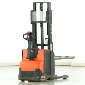 Bt SWE-100 Електрически палетни колички с мачта 1.00T 2.70M 2009  Q175566