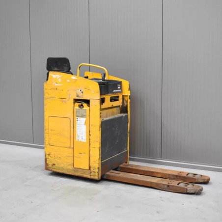 Jungheinrich ESE 220 Electric pallet truck 2.00T 0.20M 2012  F57380