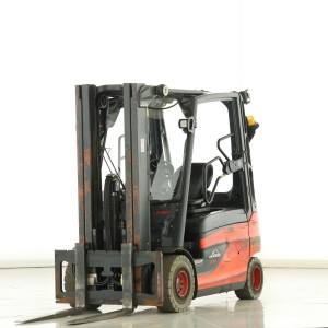 Linde E-30-L-01 Електрически мотокар 3.00T 4.68M 2016  Y175674