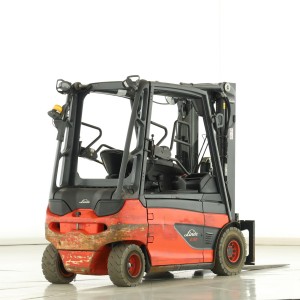 Linde E-30-L-01 Електрически мотокар 3.00T 4.68M 2016  Y175674