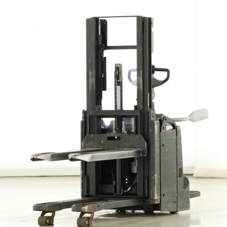 Toyota SPE-200-D Електрически палетни колички с мачта 2.00T 2.50M 2020  Q175691