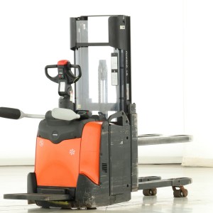 Toyota SPE-200-D Електрически палетни колички с мачта 2.00T 2.50M 2020  Q175691