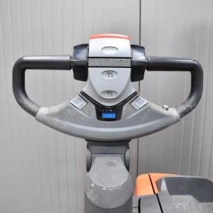 Toyota SWE 120L Electric pallet truck with mast 1.20T 2.70M 2019  T57219