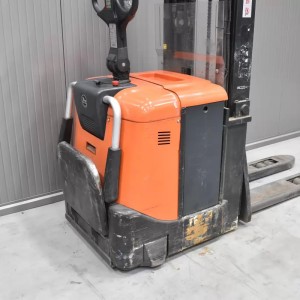 Bt SPE 160 Electric pallet truck with mast 1.60T 5.40M 2014  E57229
