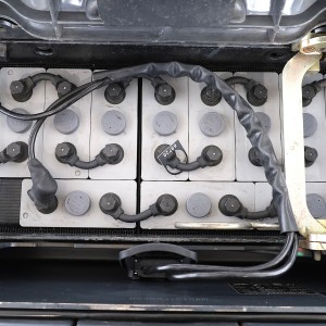 Linde T-20-SP Transpaleta electrica  2.00T 2015  F175780