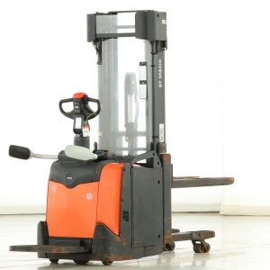 Toyota SPE-140-L Transpaleta electrica cu catarg 1.40T 4.50M 2023  E174554