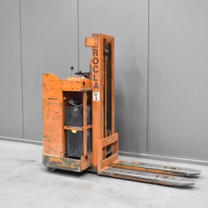 Rocla TT-12 Transpaleta electrica cu catarg 1.20T 2.45M  U57495