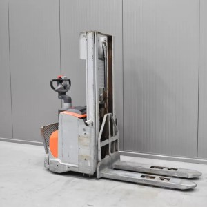 Toyota SWE 120L Transpaleta electrica cu catarg 1.20T 2.70M 2019  Q57216