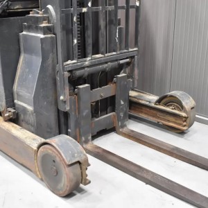 Linde R 20-01 Reach Truck 2.00T 6.05M 2017  M56712