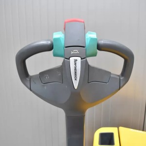 Jungheinrich EJE 120N Transpaleta electrica  2.00T 0.20M 2020  Q56091