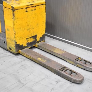 Jungheinrich ERE 120N Transpaleta electrica  2.00T 0.20M 2017  Y56099