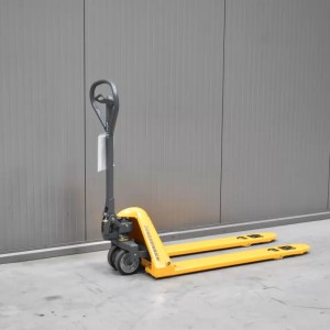 Jungheinrich AM 15I Transpaleta electrica  1.50T 0.20M 2023  D56128