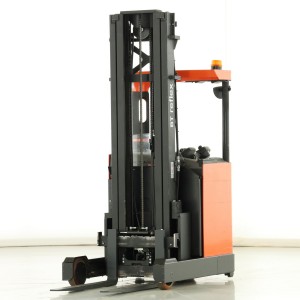 Toyota RRE-160-M Reach Truck 1.60T 6.30M 2015  U175845