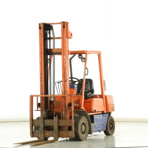 Komatsu FD-20-T-11-E Stivuitor diesel 2.00T 4.30M 1991  X176098