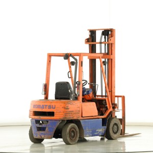 Komatsu FD-20-T-11-E Stivuitor diesel 2.00T 4.30M 1991  X176098