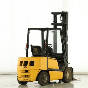 Yale GDP-30-TF-V-2195 Дизелов мотокар 3.00T 4.45M 2000  C175777