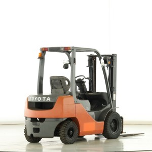 Toyota 02-8-FD-25 Stivuitor diesel 2.50T 3.00M 2006  M174712