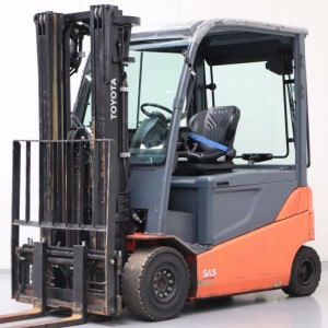 8fbmt25 TOYOTA Electric forklift 2.50T 4.70M 2014  OH30