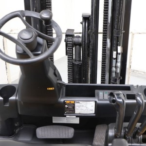 Erp30vl YALE Stivuitor electric 3.00T 4.91M 2013  OG40