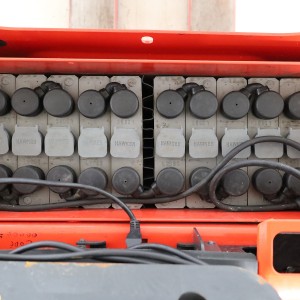 Linde T-16 Transpaleta electrica  1.60T 2012  H176357