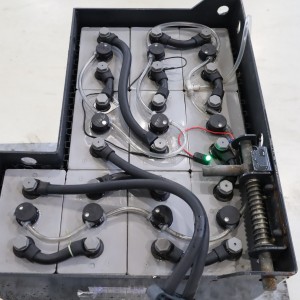 Combilift CBE-3000 Stivuitor electric 3.00T 5.55M 2019  U175895