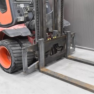 Linde H 40 D - 03 Stivuitor diesel 4.00T 4.35M 1999  J57584