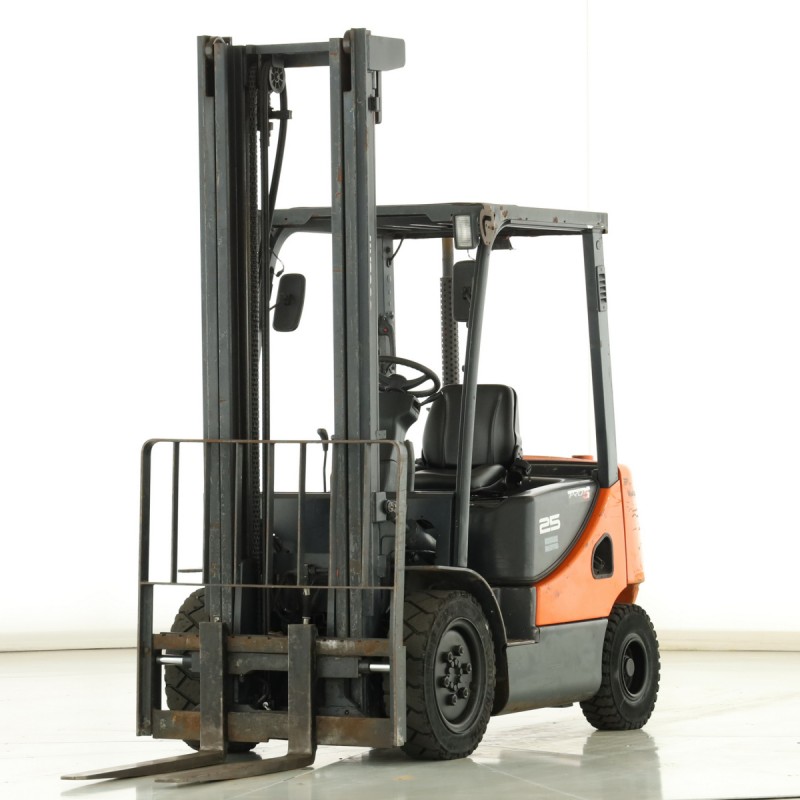 Doosan D-25-S-5 Stivuitor diesel 2.50T 4.35M 2012  T175794