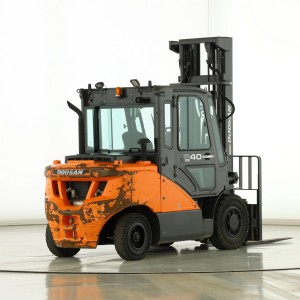 Doosan D-40-SC-7 Дизелов мотокар 4.00T 6.50M 2019  Q175791