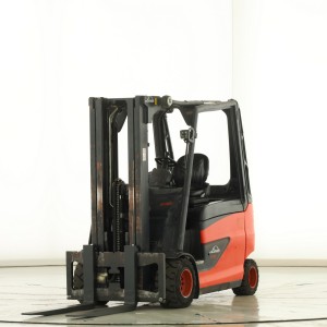 Linde E-30-HL-01-600 Stivuitor electric 3.00T 4.78M 2011  Y170024