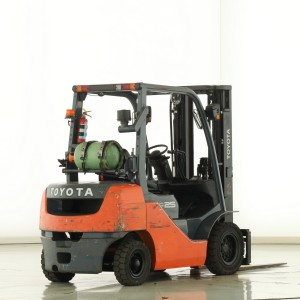 Toyota 32-8-FG-25 LPG forklift 2.50T 4.70M 2017  Y170324