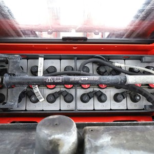 Linde D-14-AP Electric pallet truck with mast 1.40T 2.01M 2022  C171127