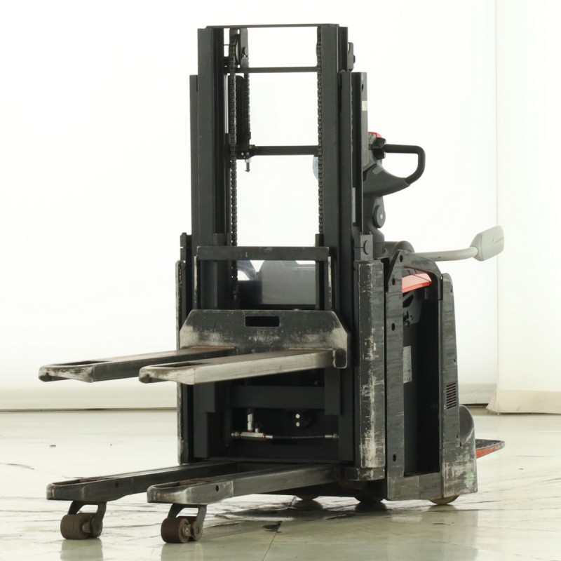 Toyota SPE-200-D Transpaleta electrica cu catarg 2.00T 1.90M 2019  X170773