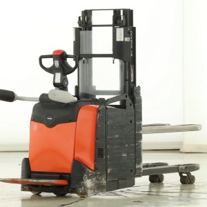 Toyota SPE-200-D Електрически палетни колички с мачта 2.00T 1.90M 2019  X170773