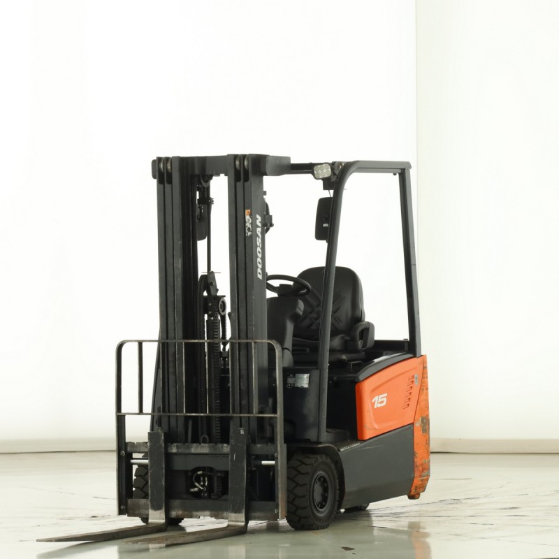 Doosan B-15-T-7 Electric forklift 1.50T 4.50M 2016  F170705