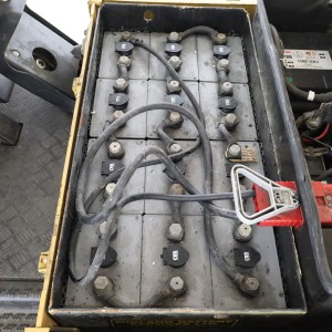 Caterpillar EP-15-KRT Електрически мотокар 1.50T 4.80M 2004  E175804