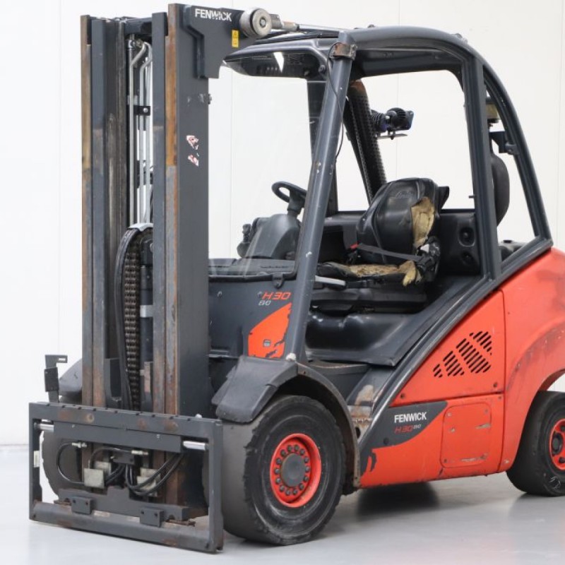 H30d-02 LINDE Дизелов мотокар 3.00T 4.65M 2019  OC89