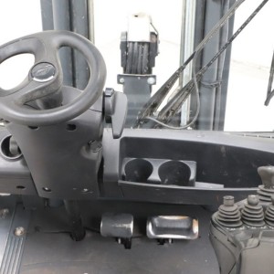 H30d-02 LINDE Дизелов мотокар 3.00T 4.65M 2019  OC89