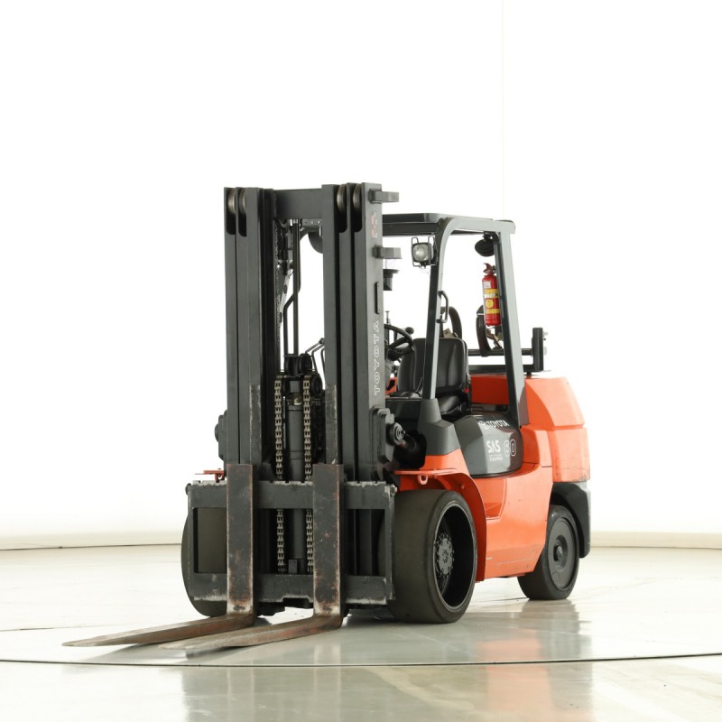 Toyota 7-FG0U-60 Мотокар за LPG 6.00T 4.00M 2007  E176404