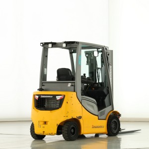 Jungheinrich DFG-320-S Дизелов мотокар 2.00T 4.40M 2020  X176473